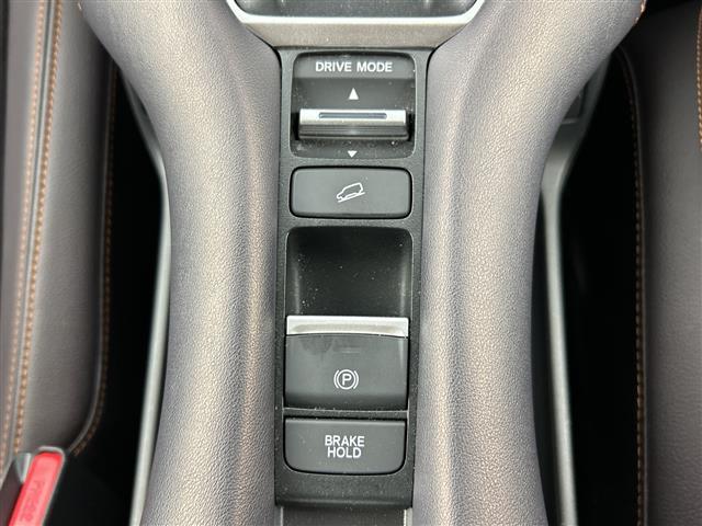ＺＲ－Ｖ ｅ：ＨＥＶ　Ｚ　禁煙車　純正９インチナビ　全方位カメラ　ＢＯＳＥサウンド　シーケンシャルウインカー　ドライブレコーダー　ステアリングヒーター　ＥＴＣ２．０　ブラインドスポットモニター　ワイヤレス充電　衝突軽減ブレーキ（15枚目）