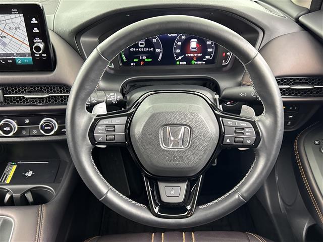 ＺＲ－Ｖ ｅ：ＨＥＶ　Ｚ　禁煙車　純正９インチナビ　全方位カメラ　ＢＯＳＥサウンド　シーケンシャルウインカー　ドライブレコーダー　ステアリングヒーター　ＥＴＣ２．０　ブラインドスポットモニター　ワイヤレス充電　衝突軽減ブレーキ（17枚目）