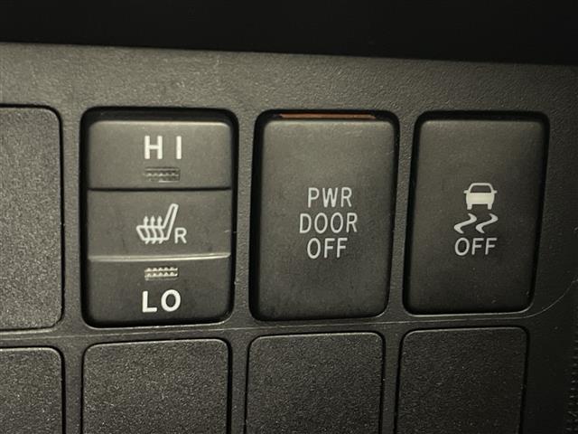 スペイド G 禁煙車 7インチナビ シートヒーター ETC パワースライドドア バックカメラ スマートキー プッシュスタート オートエアコン 純正アルミホイール 横滑り防止装置 オートライト ワンセグTV DVD(3枚目)