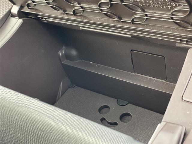 スペイド G 禁煙車 7インチナビ シートヒーター ETC パワースライドドア バックカメラ スマートキー プッシュスタート オートエアコン 純正アルミホイール 横滑り防止装置 オートライト ワンセグTV DVD(22枚目)