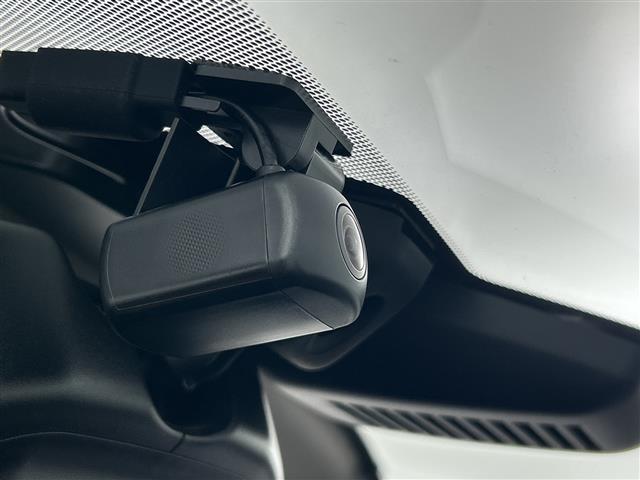 エクストレイル ２０Ｘｉ　禁煙車　ワンオーナー　純正９インチナビ　衝突軽減ブレーキ　全方位カメラ　ドライブレコーダー　デジタルインナーミラー　パワーバックドア　シートヒーター　プロパイロット　レーダークルーズコントロール　ＳＤ（8枚目）