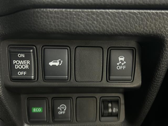 エクストレイル ２０Ｘｉ　禁煙車　ワンオーナー　純正９インチナビ　衝突軽減ブレーキ　全方位カメラ　ドライブレコーダー　デジタルインナーミラー　パワーバックドア　シートヒーター　プロパイロット　レーダークルーズコントロール　ＳＤ（12枚目）