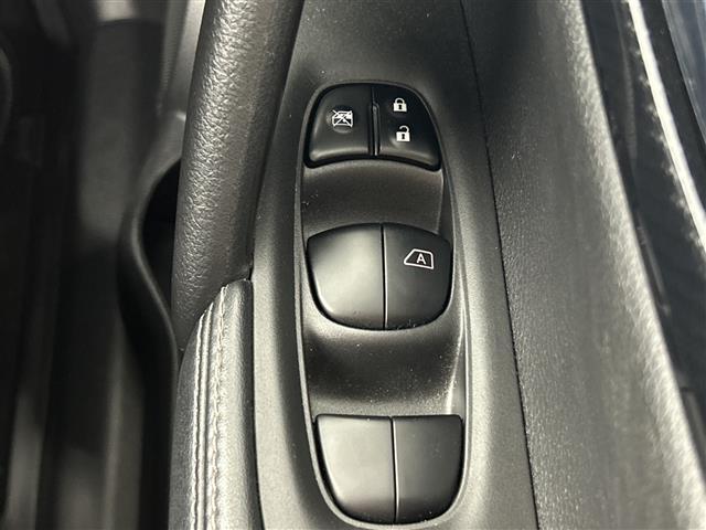 エクストレイル ２０Ｘｉ　禁煙車　ワンオーナー　純正９インチナビ　衝突軽減ブレーキ　全方位カメラ　ドライブレコーダー　デジタルインナーミラー　パワーバックドア　シートヒーター　プロパイロット　レーダークルーズコントロール　ＳＤ（22枚目）