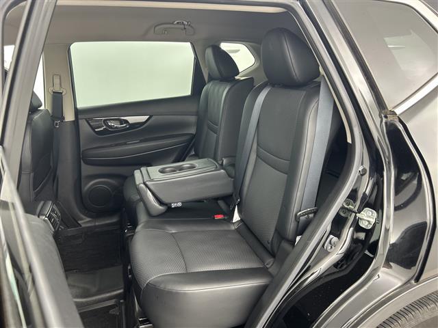 エクストレイル ２０Ｘｉ　禁煙車　ワンオーナー　純正９インチナビ　衝突軽減ブレーキ　全方位カメラ　ドライブレコーダー　デジタルインナーミラー　パワーバックドア　シートヒーター　プロパイロット　レーダークルーズコントロール　ＳＤ（27枚目）