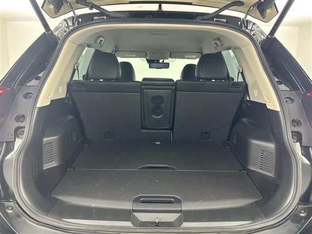 エクストレイル ２０Ｘｉ　禁煙車　ワンオーナー　純正９インチナビ　衝突軽減ブレーキ　全方位カメラ　ドライブレコーダー　デジタルインナーミラー　パワーバックドア　シートヒーター　プロパイロット　レーダークルーズコントロール　ＳＤ（28枚目）