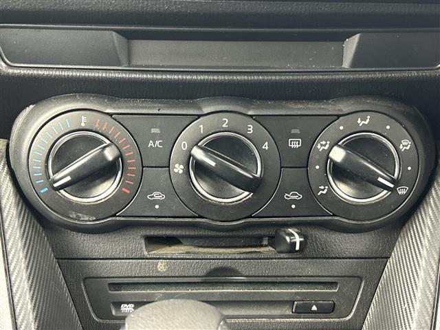 デミオ ＸＤ　禁煙車　ターボ　純正７インチナビ　バックカメラ　衝突軽減ブレーキ　ドライブレコーダー　ＥＴＣ　横滑り防止装置　純正アルミホイール　スマートキー　プッシュスタート　Ｂｌｕｅｔｏｏｔｈ　純正フロアマット（12枚目）