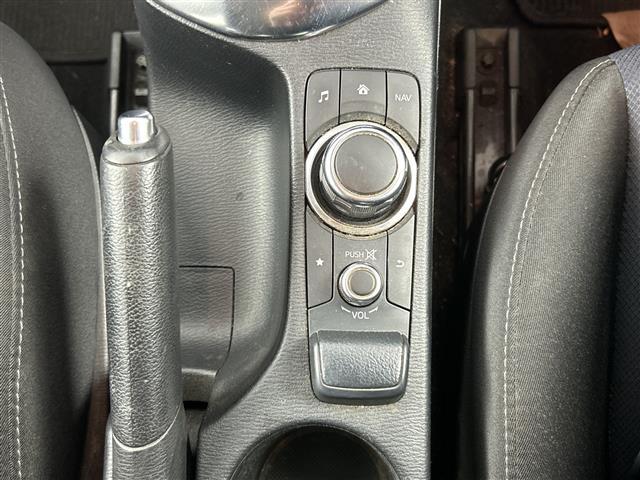 デミオ ＸＤ　禁煙車　ターボ　純正７インチナビ　バックカメラ　衝突軽減ブレーキ　ドライブレコーダー　ＥＴＣ　横滑り防止装置　純正アルミホイール　スマートキー　プッシュスタート　Ｂｌｕｅｔｏｏｔｈ　純正フロアマット（15枚目）