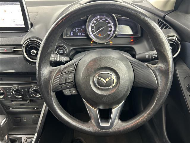 デミオ ＸＤ　禁煙車　ターボ　純正７インチナビ　バックカメラ　衝突軽減ブレーキ　ドライブレコーダー　ＥＴＣ　横滑り防止装置　純正アルミホイール　スマートキー　プッシュスタート　Ｂｌｕｅｔｏｏｔｈ　純正フロアマット（17枚目）