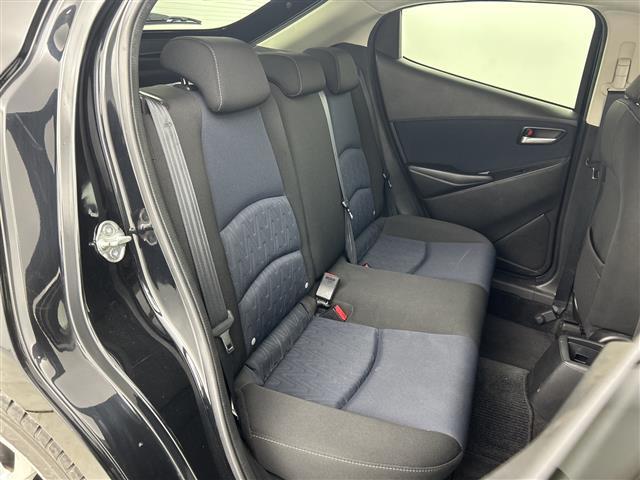 デミオ ＸＤ　禁煙車　ターボ　純正７インチナビ　バックカメラ　衝突軽減ブレーキ　ドライブレコーダー　ＥＴＣ　横滑り防止装置　純正アルミホイール　スマートキー　プッシュスタート　Ｂｌｕｅｔｏｏｔｈ　純正フロアマット（26枚目）