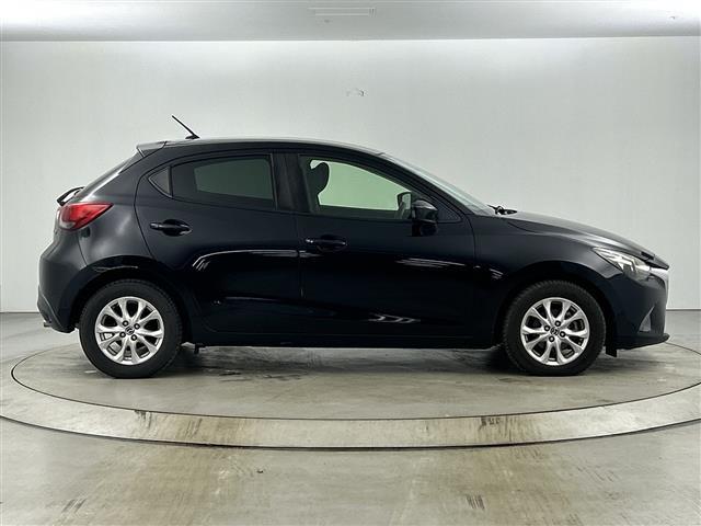 デミオ ＸＤ　禁煙車　ターボ　純正７インチナビ　バックカメラ　衝突軽減ブレーキ　ドライブレコーダー　ＥＴＣ　横滑り防止装置　純正アルミホイール　スマートキー　プッシュスタート　Ｂｌｕｅｔｏｏｔｈ　純正フロアマット（37枚目）