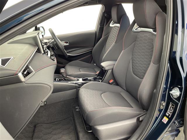 カローラスポーツ Ｇ　Ｚ　禁煙車　純正９インチナビ　ＴＲＤフルエアロ　ＥＴＣ２．０　ヘッドアップディスプレイ　ブラインドスポットモニター　デジタルインナーミラー　純正８ｃｈスピーカー　ドライブレコーダー　フルセグＴＶ　ＨＤＭＩ（25枚目）