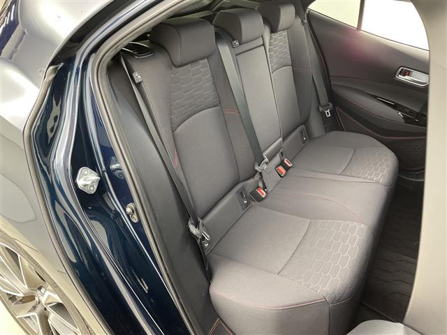 カローラスポーツ Ｇ　Ｚ　禁煙車　純正９インチナビ　ＴＲＤフルエアロ　ＥＴＣ２．０　ヘッドアップディスプレイ　ブラインドスポットモニター　デジタルインナーミラー　純正８ｃｈスピーカー　ドライブレコーダー　フルセグＴＶ　ＨＤＭＩ（27枚目）