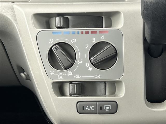 ミライース Ｘ　ＳＡＩＩＩ　禁煙車　純正７インチナビ　バックカメラ　衝突軽減ブレーキ　レーンキープアシスト　オートマチックハイビーム　横滑り防止装置　ＥＴＣ　ＵＳＢ　アイドリングストップ　パーキングセンサー　Ｂｌｕｅｔｏｏｔｈ（13枚目）