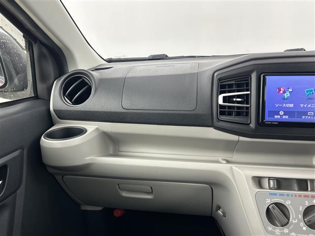 ミライース Ｘ　ＳＡＩＩＩ　禁煙車　純正７インチナビ　バックカメラ　衝突軽減ブレーキ　レーンキープアシスト　オートマチックハイビーム　横滑り防止装置　ＥＴＣ　ＵＳＢ　アイドリングストップ　パーキングセンサー　Ｂｌｕｅｔｏｏｔｈ（25枚目）