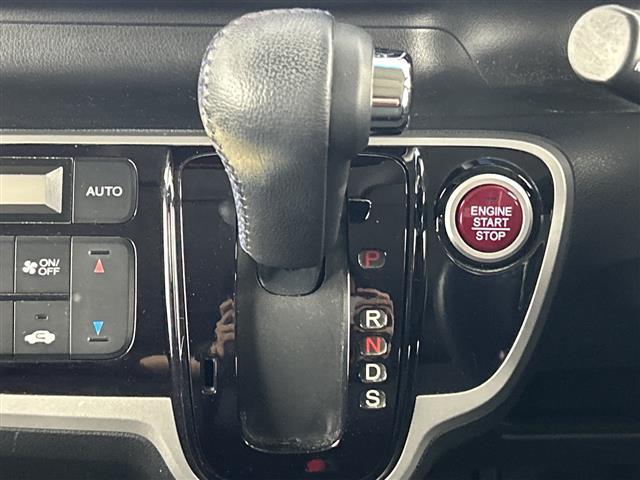 N-BOX モデューロX G・ターボパッケージ 禁煙車 純正7インチナビ パドルシフト ETC バックカメラ 両側パワースライドドア 15インチアルミホイール 純正フロアマット ベンチシート クルーズコントロール スマートキー プッシュスタート(11枚目)