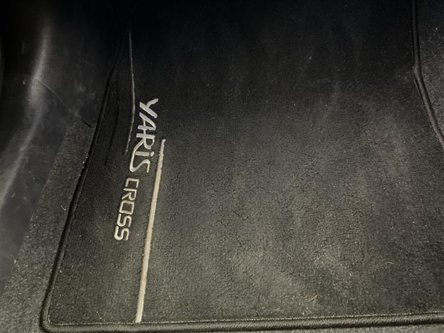 ヤリスクロス ハイブリッドZ 禁煙車 純正8インチナビ 全方位カメラ 衝突軽減ブレーキ ブラインドスポットモニター パワーバックドア シートヒーター ドライブレコーダー ETC2.0 ステアリングヒーター オートマチックハイビーム(24枚目)