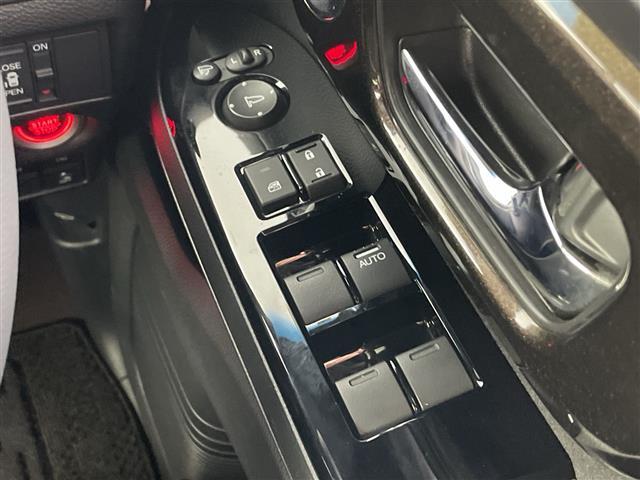 Ｎ－ＢＯＸカスタム Ｇ・Ｌホンダセンシング　禁煙車　純正７インチナビ　ドライブレコーダー　シーケンシャルウインカー　シートヒーター　パワースライドドア　レーダークルーズコントロール　ＥＴＣ　衝突軽減ブレーキ　バックカメラ　純正アルミホイール（20枚目）