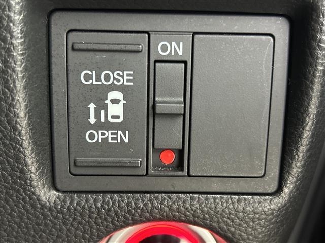 N-BOXカスタム L 純正7型ナビ バックカメラ レーダークルーズコントロール 衝突軽減ブレーキ レーンキープアシスト 標識認識 先行車発進お知らせ オートマチックハイビーム ビルトインETC ドライブレコーダー LED(10枚目)