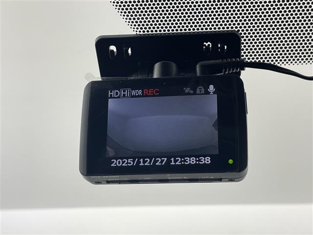 �K���X�R�[�e�B���O�A�i�r�Q�[�V�����A�d�s�b�ȂǁA���̑��̃p�[�c�̎��t�������ς���̂����k�������Ă���܂��I�I�N���}�̂��Ɖ��ł����C�����������I