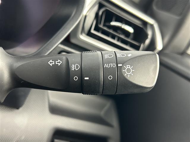 ロッキー Ｇ　禁煙　ターボ　純正７インチナビ　バックカメラ　衝突軽減ブレーキ　レーダークルーズコントロール　オートマチックハイビーム　レーンキープアシスト　ＬＥＤヘッドライト　純正フロアマット　スマートキー　ＵＳＢ（16枚目）