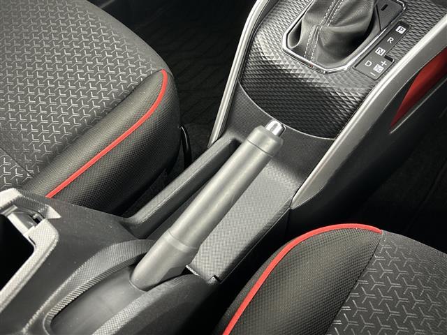 ロッキー Ｇ　禁煙　ターボ　純正７インチナビ　バックカメラ　衝突軽減ブレーキ　レーダークルーズコントロール　オートマチックハイビーム　レーンキープアシスト　ＬＥＤヘッドライト　純正フロアマット　スマートキー　ＵＳＢ（23枚目）