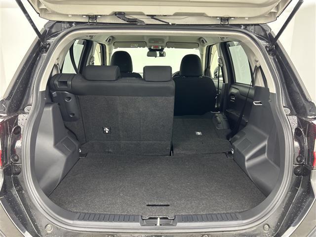 ロッキー Ｇ　禁煙　ターボ　純正７インチナビ　バックカメラ　衝突軽減ブレーキ　レーダークルーズコントロール　オートマチックハイビーム　レーンキープアシスト　ＬＥＤヘッドライト　純正フロアマット　スマートキー　ＵＳＢ（28枚目）