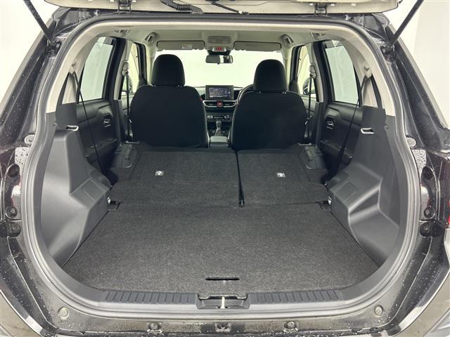 ロッキー Ｇ　禁煙　ターボ　純正７インチナビ　バックカメラ　衝突軽減ブレーキ　レーダークルーズコントロール　オートマチックハイビーム　レーンキープアシスト　ＬＥＤヘッドライト　純正フロアマット　スマートキー　ＵＳＢ（29枚目）