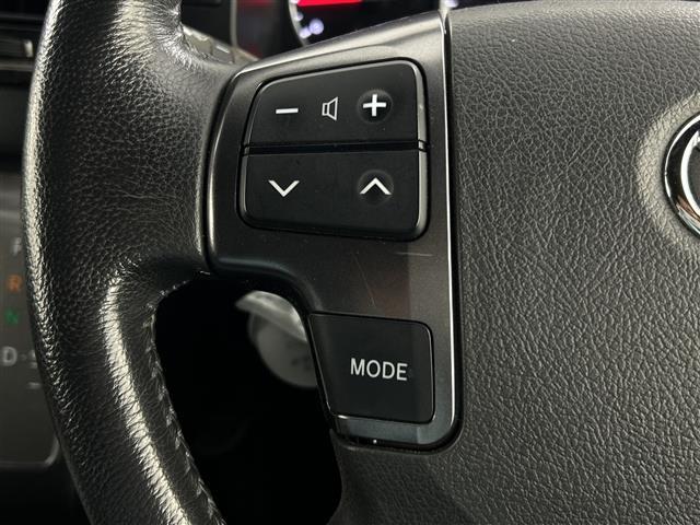 レジアスエースバン スーパーＧＬ　ダークプライムＩＩ　アルパイン１１インチナビ　ｂｌｕｅｔｏｏｔｈ　　ＤＶＤ　フルセグＴＶ　社外ＥＴＣ　社外ドライブレコーダー　衝突軽減ブレーキ　ベットキット　ヒッチメンバー　フォグライト　社外１６インチアルミ（17枚目）