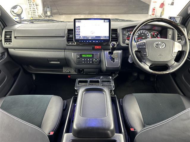 レジアスエースバン スーパーＧＬ　ダークプライムＩＩ　アルパイン１１インチナビ　ｂｌｕｅｔｏｏｔｈ　　ＤＶＤ　フルセグＴＶ　社外ＥＴＣ　社外ドライブレコーダー　衝突軽減ブレーキ　ベットキット　ヒッチメンバー　フォグライト　社外１６インチアルミ（42枚目）