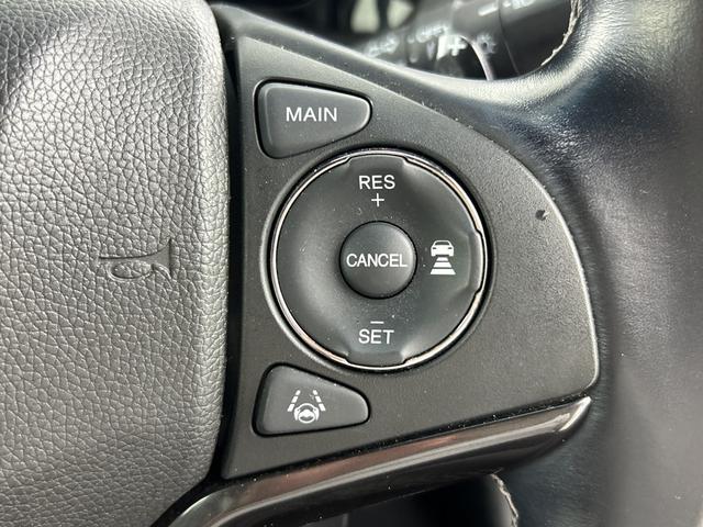 ヴェゼル ハイブリッドRS・ホンダセンシング 禁煙車 純正8インチナビ バックカメラ 衝突軽減ブレーキ HDMI シートヒーター レーダークルーズコントロール レーンキープアシスト パワーシート Bluetooth フルセグTV スマートキー(18枚目)