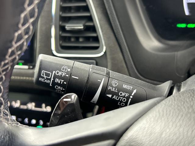 ヴェゼル ハイブリッドRS・ホンダセンシング 禁煙車 純正8インチナビ バックカメラ 衝突軽減ブレーキ HDMI シートヒーター レーダークルーズコントロール レーンキープアシスト パワーシート Bluetooth フルセグTV スマートキー(19枚目)