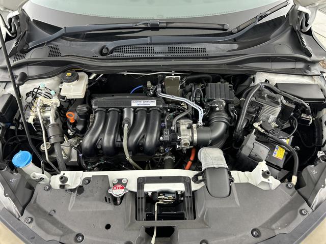 ヴェゼル ハイブリッドRS・ホンダセンシング 禁煙車 純正8インチナビ バックカメラ 衝突軽減ブレーキ HDMI シートヒーター レーダークルーズコントロール レーンキープアシスト パワーシート Bluetooth フルセグTV スマートキー(42枚目)
