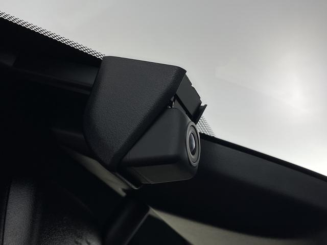 NX NX300h Fスポーツ 禁煙車 純正12.3インチナビ サンルーフ ETC2.0 全方位カメラ シーケンシャルウインカー ドライブレコーダー ヘッドアップディスプレイ ステアリングヒーター 衝突軽減ブレーキ レザーシート(10枚目)