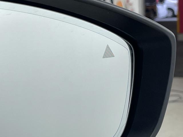 CX-60 XD-ハイブリッド エクスクルーシブスポーツ 禁煙車 純正10.25インチナビ 全方位カメラ BOSEサウンド ブラインドスポットモニター ヘッドアップディスプレイ AC100V電源 ETC 衝突軽減ブレーキ ワイヤレス充電 ステアリングヒーター(8枚目)