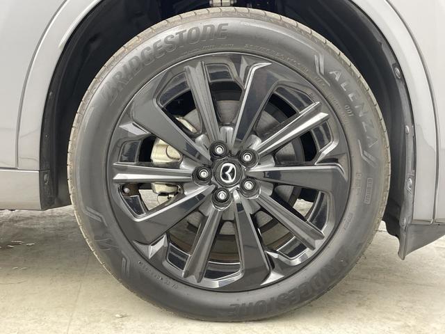 CX-60 XD-ハイブリッド エクスクルーシブスポーツ 禁煙車 純正10.25インチナビ 全方位カメラ BOSEサウンド ブラインドスポットモニター ヘッドアップディスプレイ AC100V電源 ETC 衝突軽減ブレーキ ワイヤレス充電 ステアリングヒーター(41枚目)