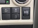 ムーヴキャンバス Ｘリミテッドメイクアップ　ＳＡＩＩ　禁煙車　オーディオ　両側パワースライドドア　衝突軽減ブレーキ　アイドリングストップ　レーンキープアシスト　オートエアコン　フロアマット　スマートキー　プッシュスタート　ベンチシート　電動格納ミラー（5枚目）