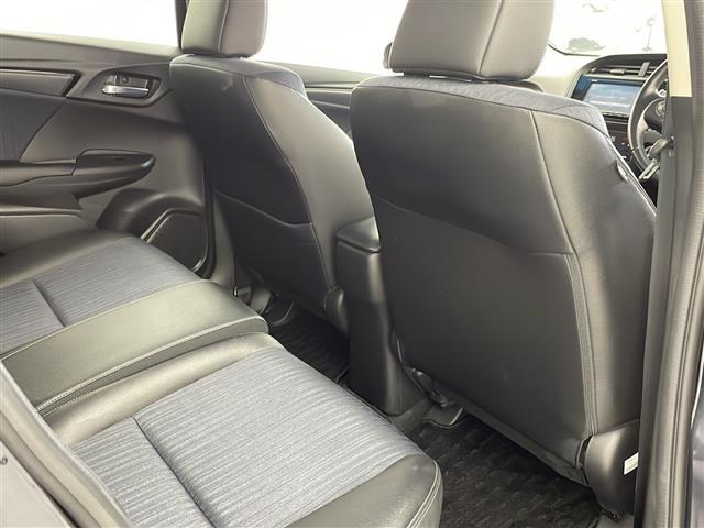 シャトル ハイブリッドＺ　ホンダセンシング　純正７インチＳＤナビ　フルセグ／ＢＴ／ＤＶＤ／ＵＳＢ／ＳＤ　バックカメラ　ビルトインＥＴＣ　純正ドライブレコーダー　ホンダセンシング　アダプティブクルーズコントロール　レーンキープアシスト（23枚目）