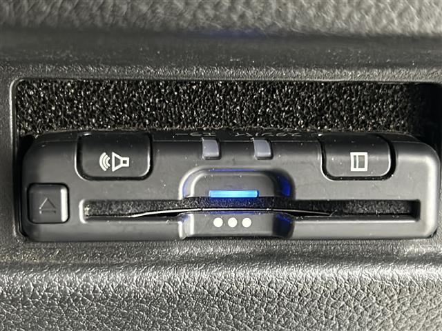 スペーシアギア ハイブリッドＸＺ　ターボ　社外８インチＳＤナビ　フルセグ　ＢＴ　ＣＤ　ＤＶＤ　カメラ　クルーズコントロール　レーンキープアシスト　衝突軽減ブレーキ　コーナーセンサー　前席シートヒーター　前方ドライブレコーダー　ビルトインＥＴＣ（10枚目）