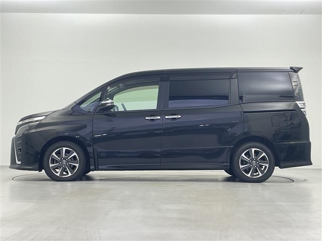 ヴォクシー ＺＳ　煌　アルパイン１１インチナビ　ＡＭ　ＦＭ　ＣＤ　フルセグ　ＤＶＤ　ＳＤ　ＢＴ　１２．８インチアルパインフリップダウンモニター　両側パワースライドドア　バックカメラ　プリクラッシュセーフティ（33枚目）