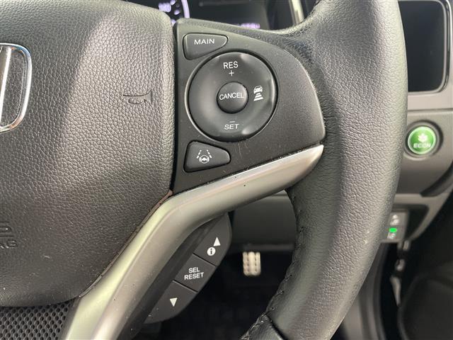 シャトル ハイブリッドＸ　ホンダセンシング　ホンダセンシング　社外８インチナビ　ＣＤ　ＤＶＤ　Ｂｌｕｅｔｏｏｔｈ　ＳＤ　バックカメラ　レーダークルーズコントロール　前方ドライブレコーダー　前席シートヒーター　ハーフレザーシート　パドルシフト（7枚目）