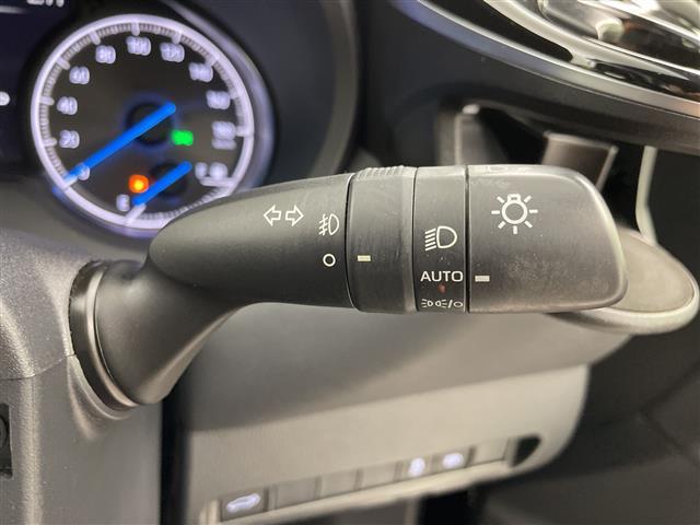 ハリアーハイブリッド Ｇ　純正８インチディスプレイオーディオ　ＡＭ　ＦＭ　Ｂｌｕｅｔｏｏｔｈ　バックカメラ　レーダークルーズコントロール　パワーバックドア　ハーフレザーシート　オートハイビーム　ステアリングスイッチ　ＥＴＣ（30枚目）