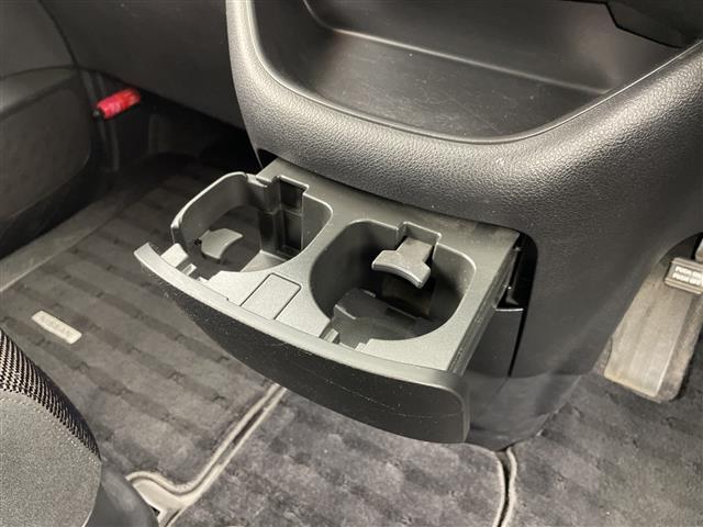 セレナ ハイウェイスター　Ｖセレクション　社外ナビ　（フルセグＴＶ，ＣＤ，ＤＶＤ，ＢＴ）　両側パワースライドドア　ＥＴＣ　オートライト　ＨＩＤヘッドライト　バックカメラ　パワーステアリング　パワーウィンドウ　スマートキー　純正アルミホイール（9枚目）