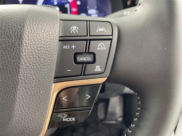 クラウンスポーツ Ｚ　パノラマルーフ　デジタルインナーミラー　ヘッドアップディスプレイ　純正１２．３インチナビ　Ｂｌｕｅｔｏｏｔｈ　ＵＳＢ　ＡｐｐｌｅＣａｒＰｌａｙ　　フルセグ　パノラミックビューモニター　ＥＴＣ２．０（9枚目）