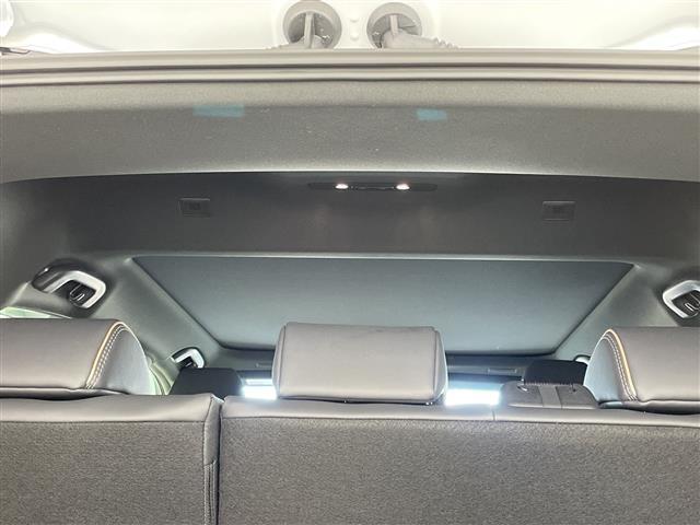 クラウンスポーツ Ｚ　パノラマルーフ　デジタルインナーミラー　ヘッドアップディスプレイ　純正１２．３インチナビ　Ｂｌｕｅｔｏｏｔｈ　ＵＳＢ　ＡｐｐｌｅＣａｒＰｌａｙ　　フルセグ　パノラミックビューモニター　ＥＴＣ２．０（25枚目）