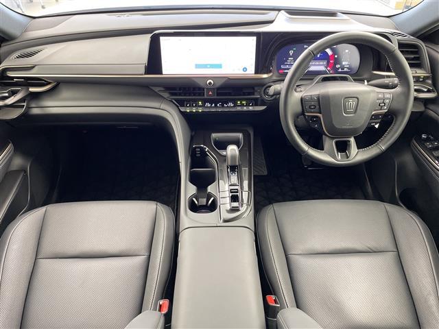 クラウンスポーツ Ｚ　パノラマルーフ　デジタルインナーミラー　ヘッドアップディスプレイ　純正１２．３インチナビ　Ｂｌｕｅｔｏｏｔｈ　ＵＳＢ　ＡｐｐｌｅＣａｒＰｌａｙ　　フルセグ　パノラミックビューモニター　ＥＴＣ２．０（42枚目）