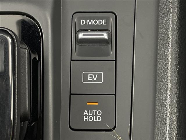 ノート Ｓ　社外ＳＤナビ　フルセグ　ＢＴ　ＵＳＢ　ＤＶＤ　アラウンドビューモニター　デジタルインナーミラー社外ＥＴＣ車線逸脱警報　車線逸脱防止支援　後側方車両検知警報　後側衝突防止支援　エマージェンシーブレーキ（11枚目）