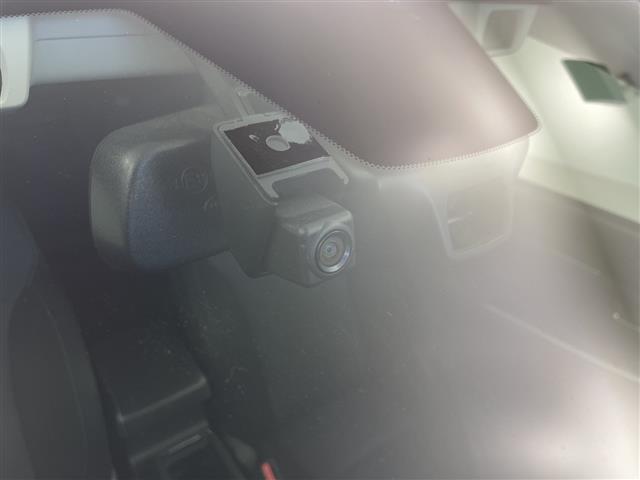 レヴォーグ １．６ＧＴアイサイト　Ｓスタイル　社外ＳＤナビ　フルセグ　ＢＴ　ＵＳＢ　ＤＶＤアイサイト　アドバンスドセイフティパッケージ　サイドビューモニターアイサイトアシストモニタ　プリクラッシュブレーキアクティブレーンキープ　ハイビームアシスト（8枚目）