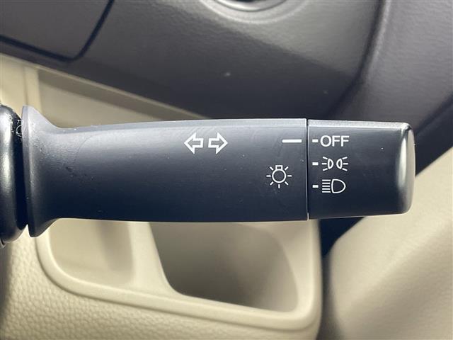 N-BOX G 社外7型SDナビ フルセグTV Bluetooth DVD ハンズフリースライドドア サイドバイザー 純正フロアマット 横滑り防止装置 HIDライト スマートキー プッシュスタート(13枚目)