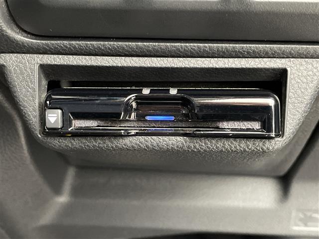 フォレスター アドバンス　４ＷＤ　純正８型ナビ　バックカメラ　サイドカメラ　シートヒーター　ステアリングヒーター　社外ＥＴＣ　純正前方ドラレコ　ＢＳＭ　アイサイト　ＳＲＨ　ＬＥＤヘッドライト　パワーシート　ルーフレール（5枚目）