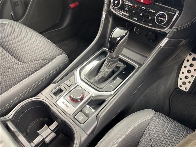 フォレスター アドバンス　４ＷＤ　純正８型ナビ　バックカメラ　サイドカメラ　シートヒーター　ステアリングヒーター　社外ＥＴＣ　純正前方ドラレコ　ＢＳＭ　アイサイト　ＳＲＨ　ＬＥＤヘッドライト　パワーシート　ルーフレール（17枚目）